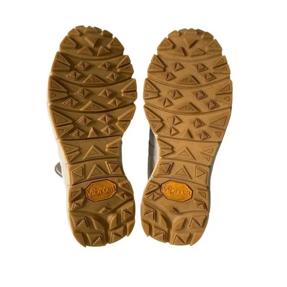 Veja Dekkan Alveomesh Gravel Ice Sneakers Women’s 7 - Picture 5 of 10